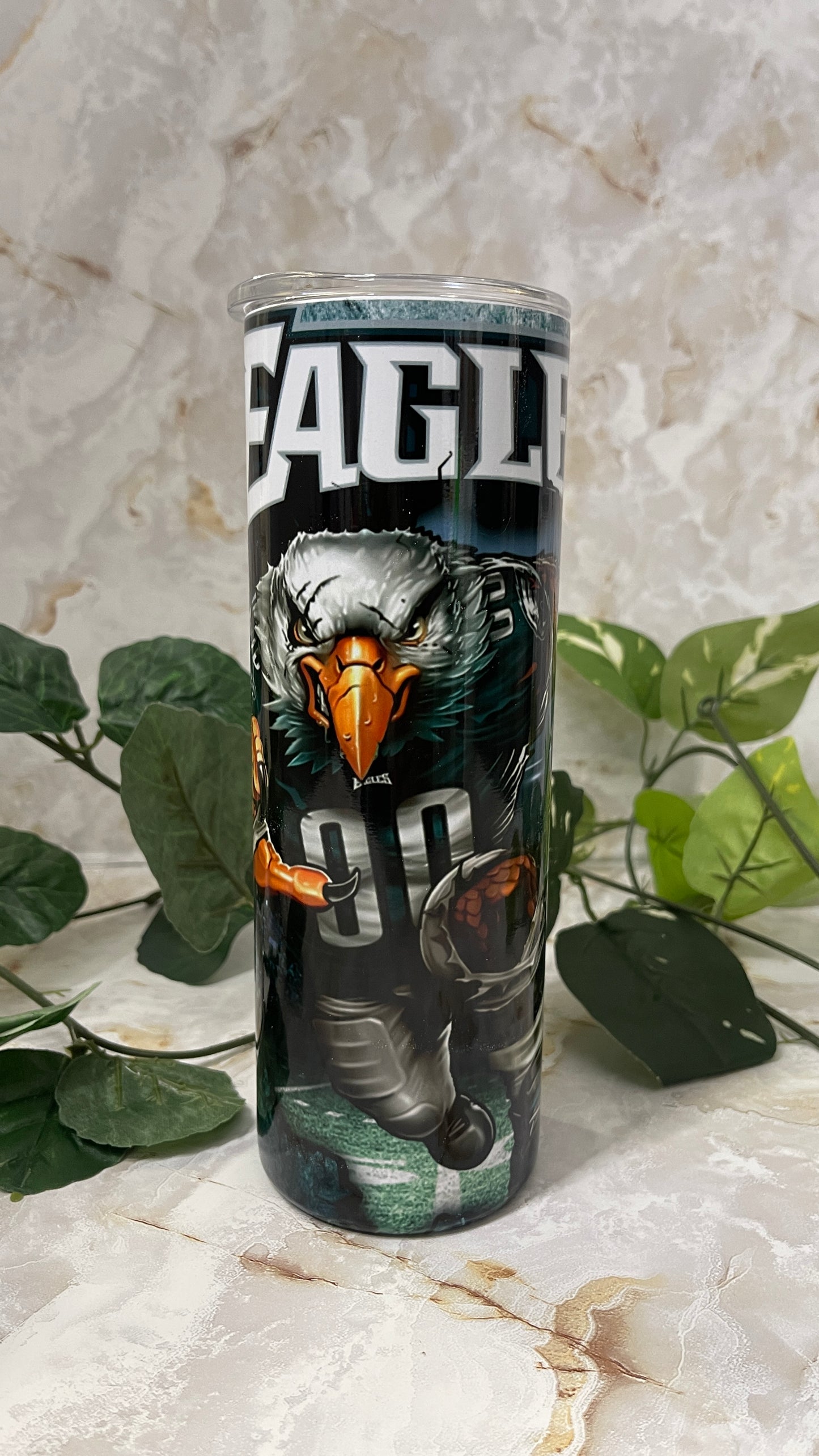 Eagles tumbler – Salina'sBloomingCreations